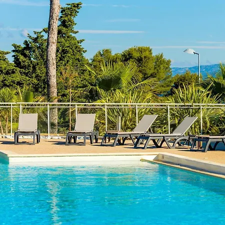 Apartment Duplex Near Marina & Six-Fours-les-Plages